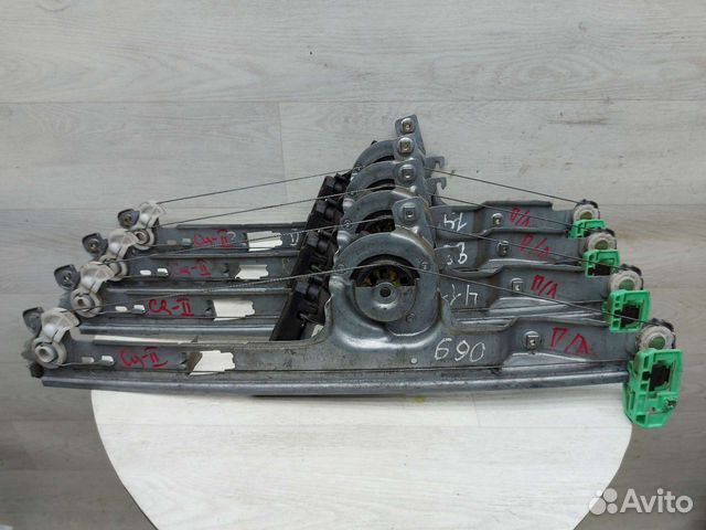 Стеклоподъемник передний левый Renault Scenic 2