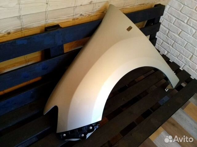 Крыло переднее левое Renault