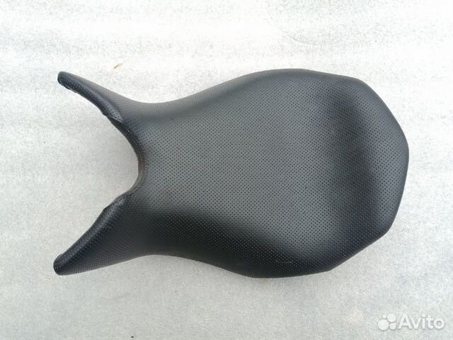 MV Agusta Brutale 750S переднее сиденье