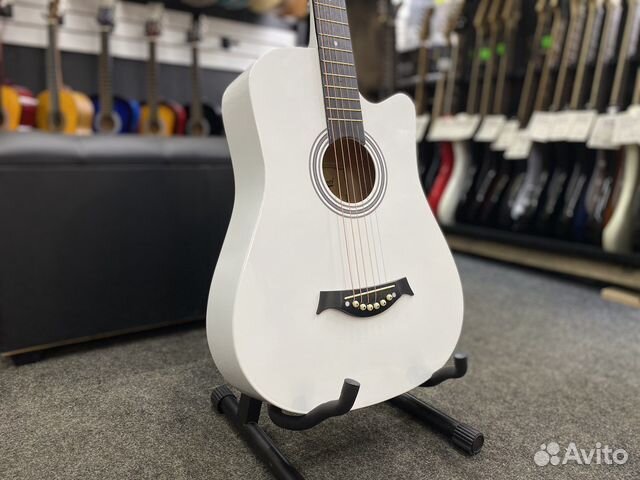 Гитара акустическая