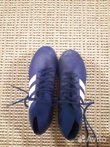 Футбольные кроссовки сороконошки