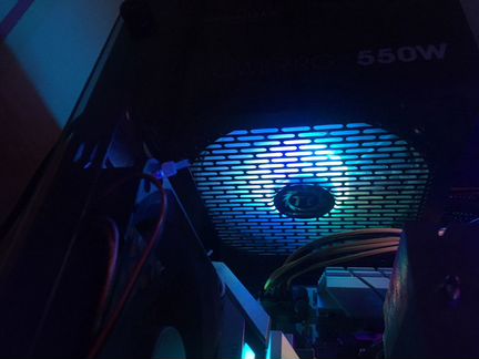 Блок питания на 550w thermaltake