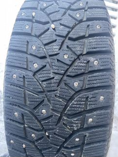 Шина Bridgestone Blizzak Spike-02 215/60 R16 95T з