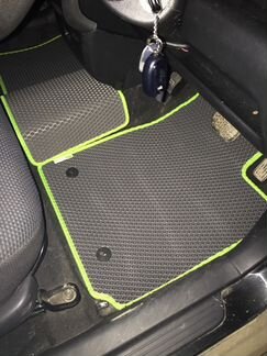 Новые коврики в салон Toyota BB