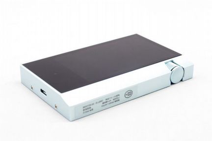 Astell&Kern AK70 White с чехлом