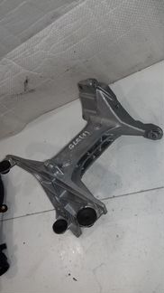 A2740981439 Кронштейн Мерседес оригинал