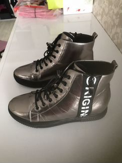 Ботинки женские