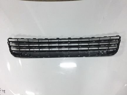 Решетка бампера Туарег нф