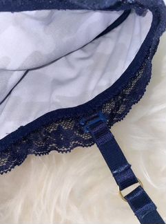 Новые стринги с подтяжками для чулок