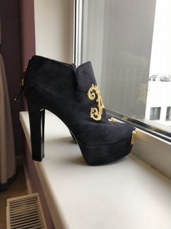 Ботильоны moschino