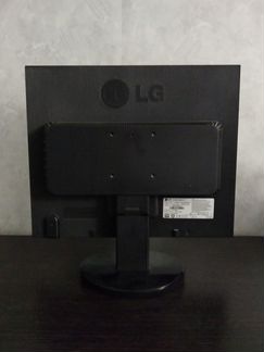 Монитор LG Flatron L1953TR 19