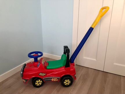 Машинка-каталка Molto