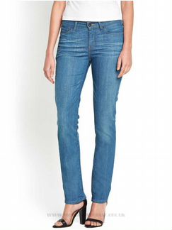 Levis На худенькую, высокую девушку. W25 L34
