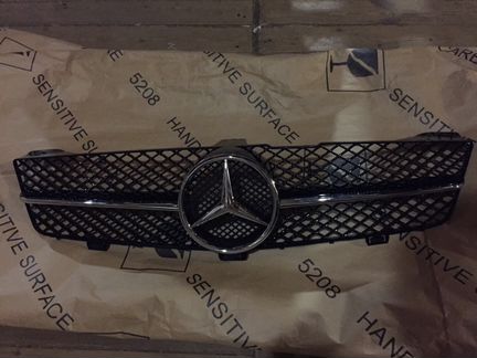 Решетка радиатора Mercedes w219 Рестайлинг