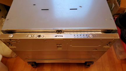Посудомоечная машина smeg, новая