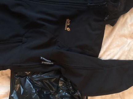 Куртка softshell от Jack Wolfskin. Size M-L