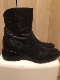 Полусапожки женские Clarks. made IN romania