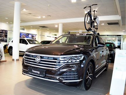 Volkswagen Touareg 3.0 AT, 2020