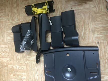 Настенная подставка под малый тв