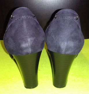 Замшевые туфли от Tervolina на каблуке, р.39