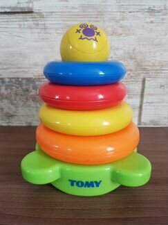Пирамидка Tomy