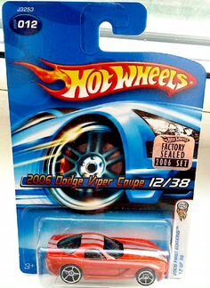 Hot Wheels 2006 Dodge Viper Coupe