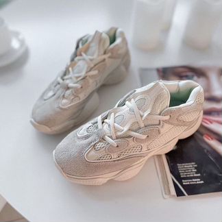 Адидас Yeezy Boost 500