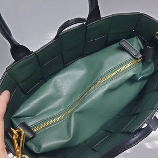 Новая женская сумка Bottega Veneta чёрная