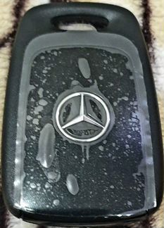 Метка спутниковой системы Mercedes-Benz