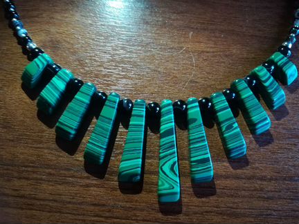 Ожерелье из натуральных камней