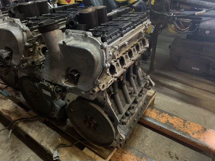 Двигатель без навесного на Volkswagen Passat B7 20