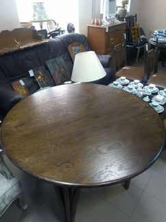 Стол обеденный