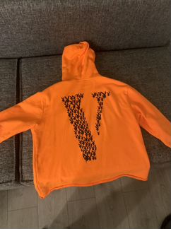 Худи Vlone playboi Carti