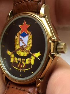 Часы юбилейные.75 лет цска.Механика