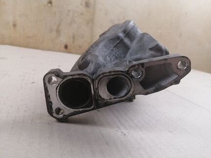 Корпус клапана рециркуляции ог Mercedes-Benz Vito