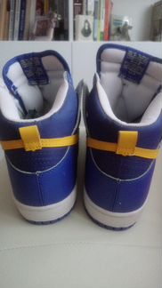 Продаю новые Nike