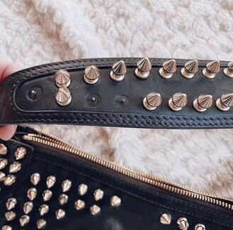 Клатч Burberry с шипами