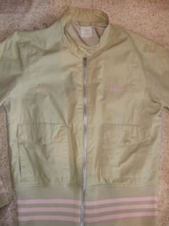 Ветровка адидас скорее 44р