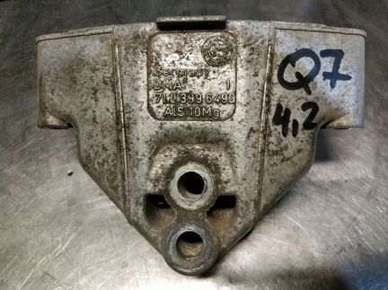 Кронштейн раздатки VW Туарег 3.2 3.6 4.2 Audi Q7