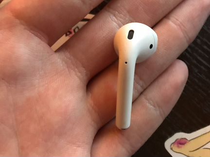 Оригинальный airpods 1, правый