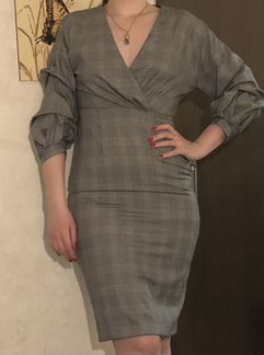 Платье Zara в отличном состоянии