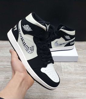 Кроссовки Nike Air Jordan 1
