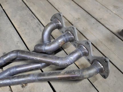 Выпускной коллектор Renault Clio 3 1.6