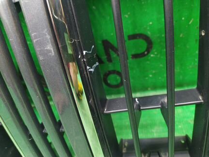 Решетка радиатора Toyota Land Cruiser Prado 150