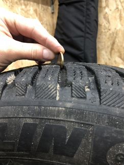 Продам шины мишлен x-ice nord 235/55 r17