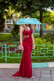 Платье на праздник