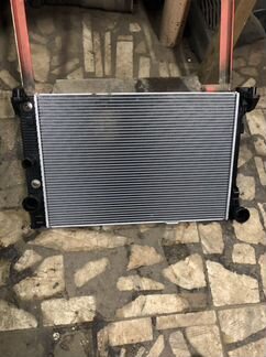 Основной радиатор Мерседес w204 Mercedes w212