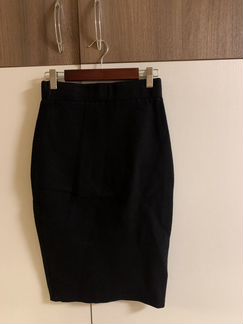 Шерстяной костюм с юбкой новый