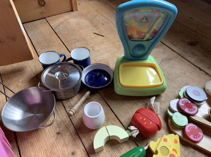 Игрушки развивающие ELC