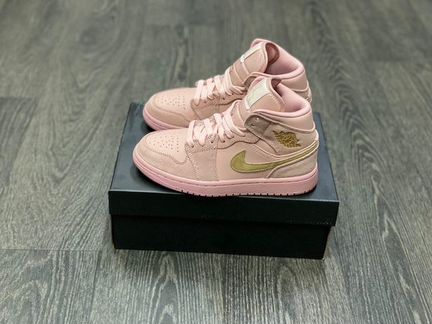 Кроссовки Nike Air Jordan 1 пудровые
